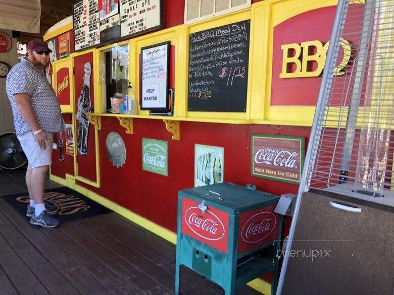 Trolley's BBQ - Nashville, IN